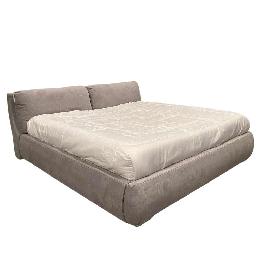 Manhattan cama KS gris // Interior