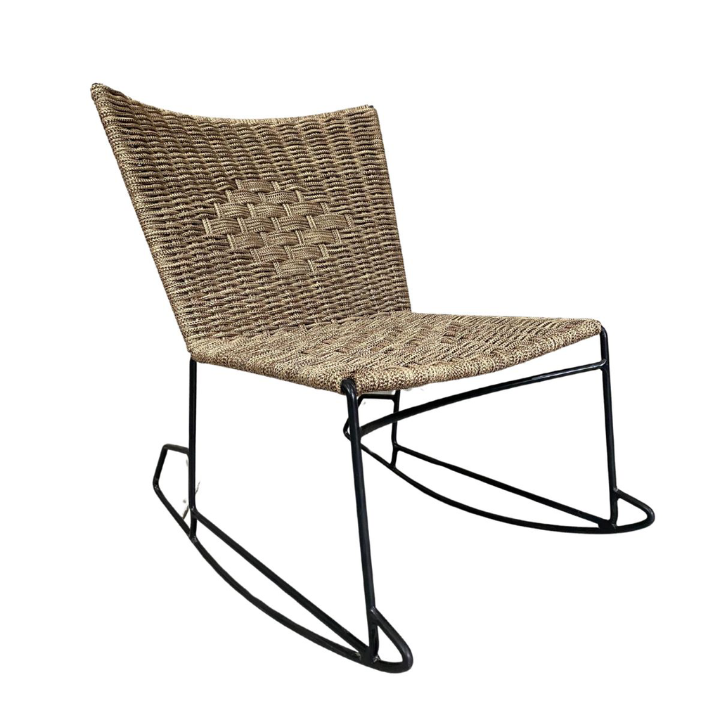 Tlapa mecedora metal negro cuerda nylon color camello // Exterior techado