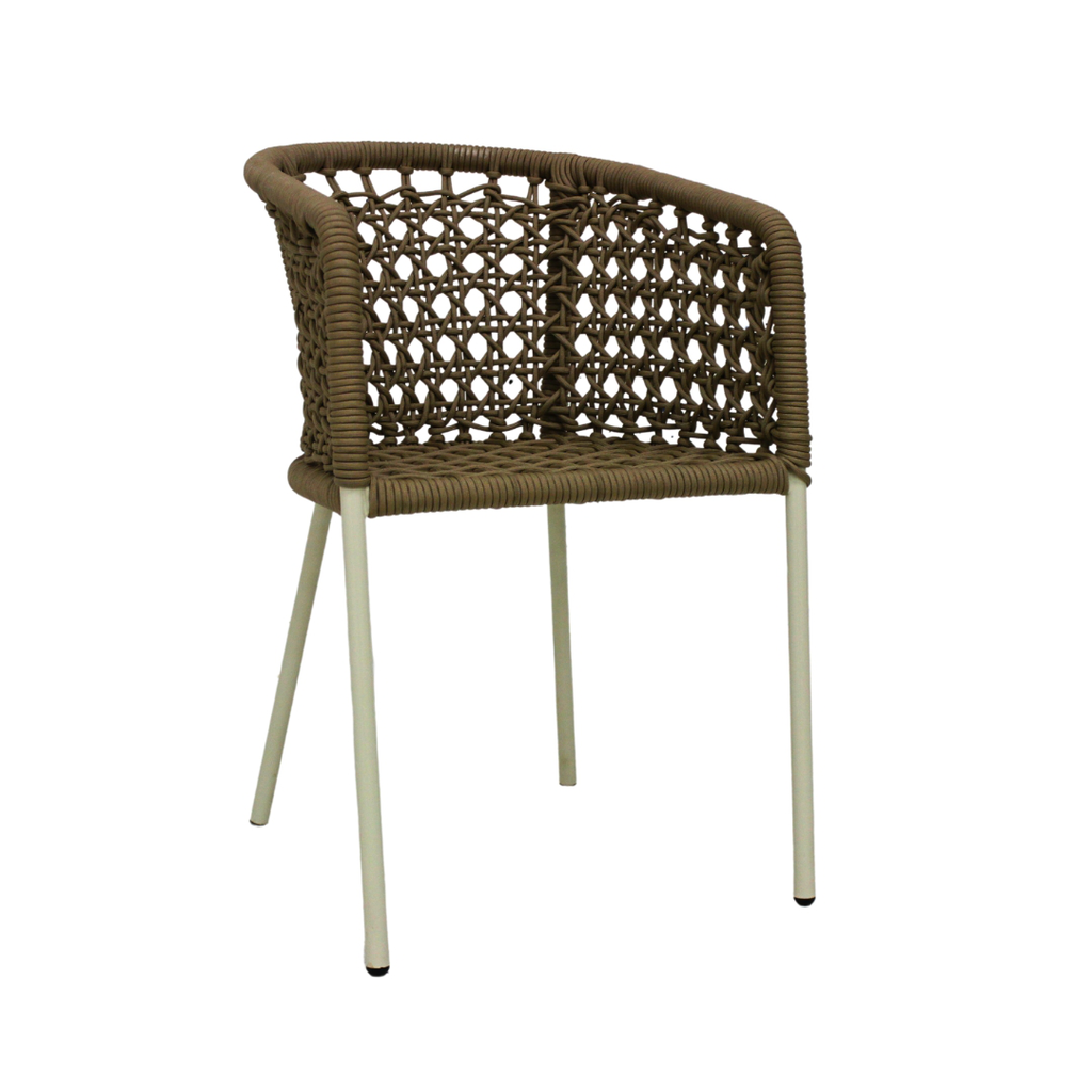 Mezcalita silla con estructura color beige cuerda tubular color beige liso